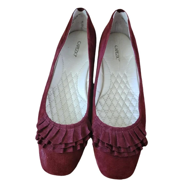 Capezio besweets ballet flats rounded toe velvet suede ruffle size 9 - Picture 3 of 6